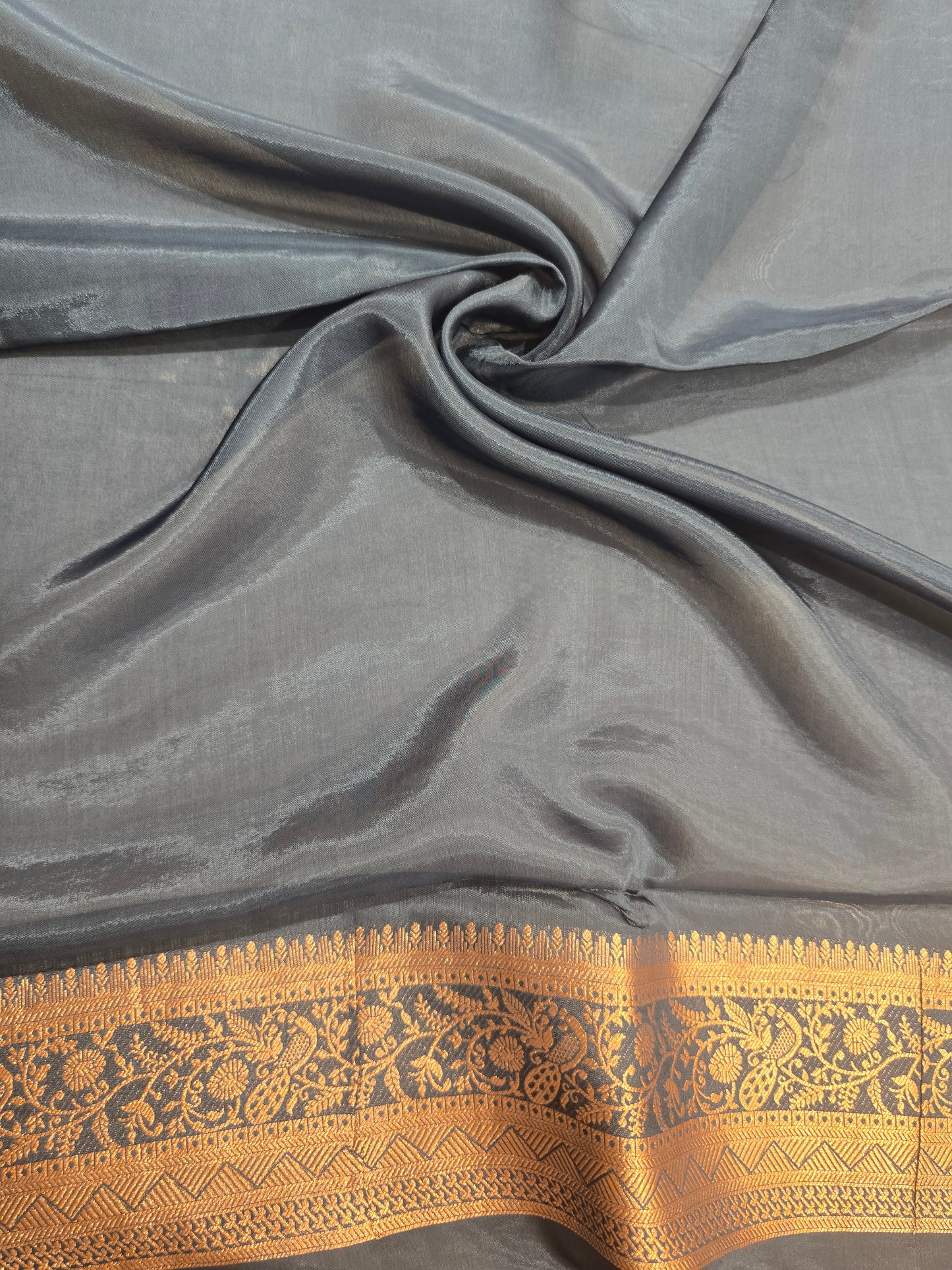 Viscose Banarasi Silk Saree with Zari Weaving & Rich Border | Elegant Festive & Party Wear Saree for Women