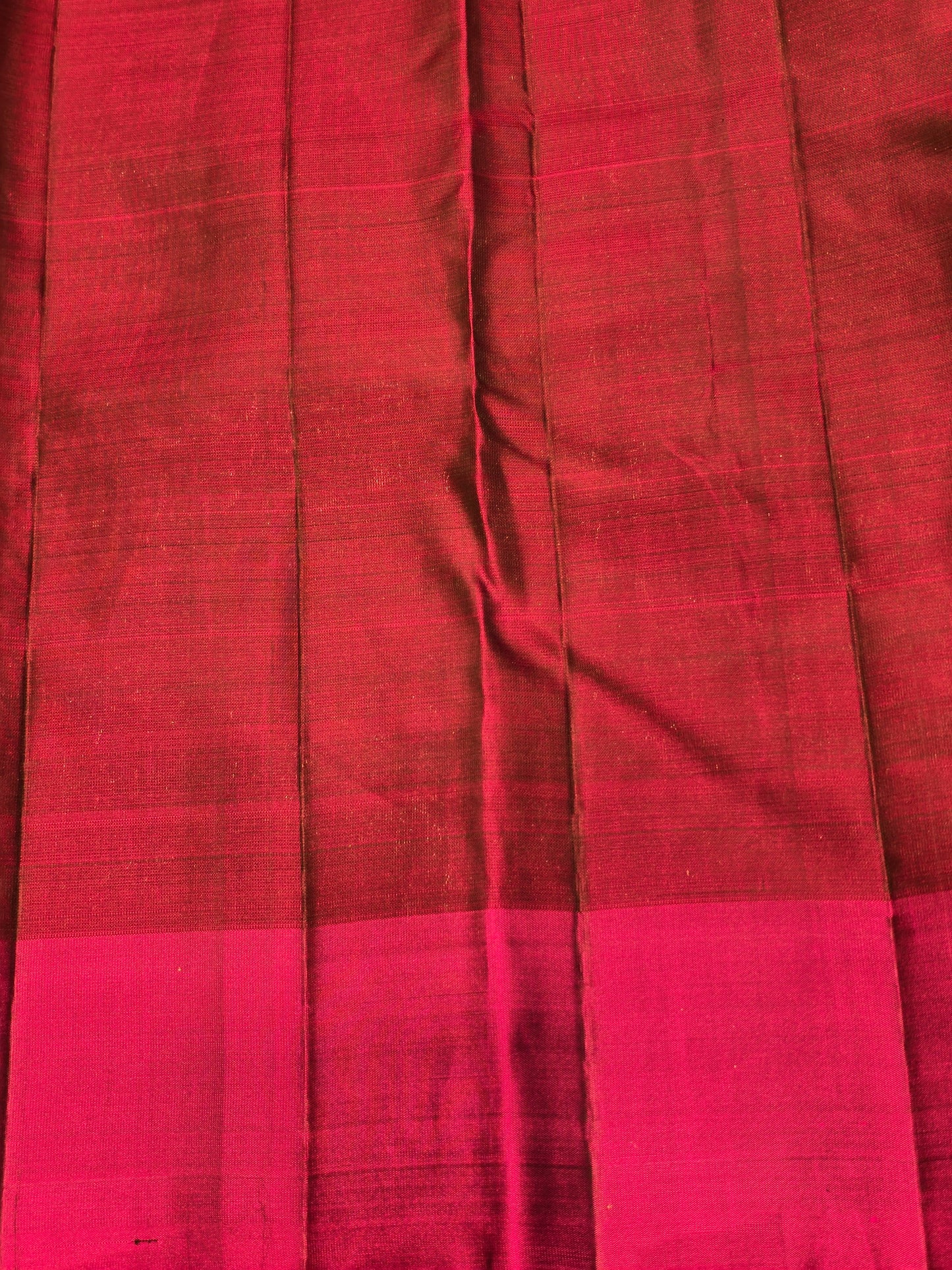 Pure Kanjivaram Silk Saree with Fancy Design Body, Soft Fancy Motif Border and Rich Pallu for Festive Occasions