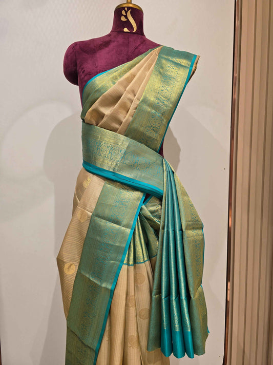 Pure handloom kanjivaram silk saree with mango traditional border with rich pallu