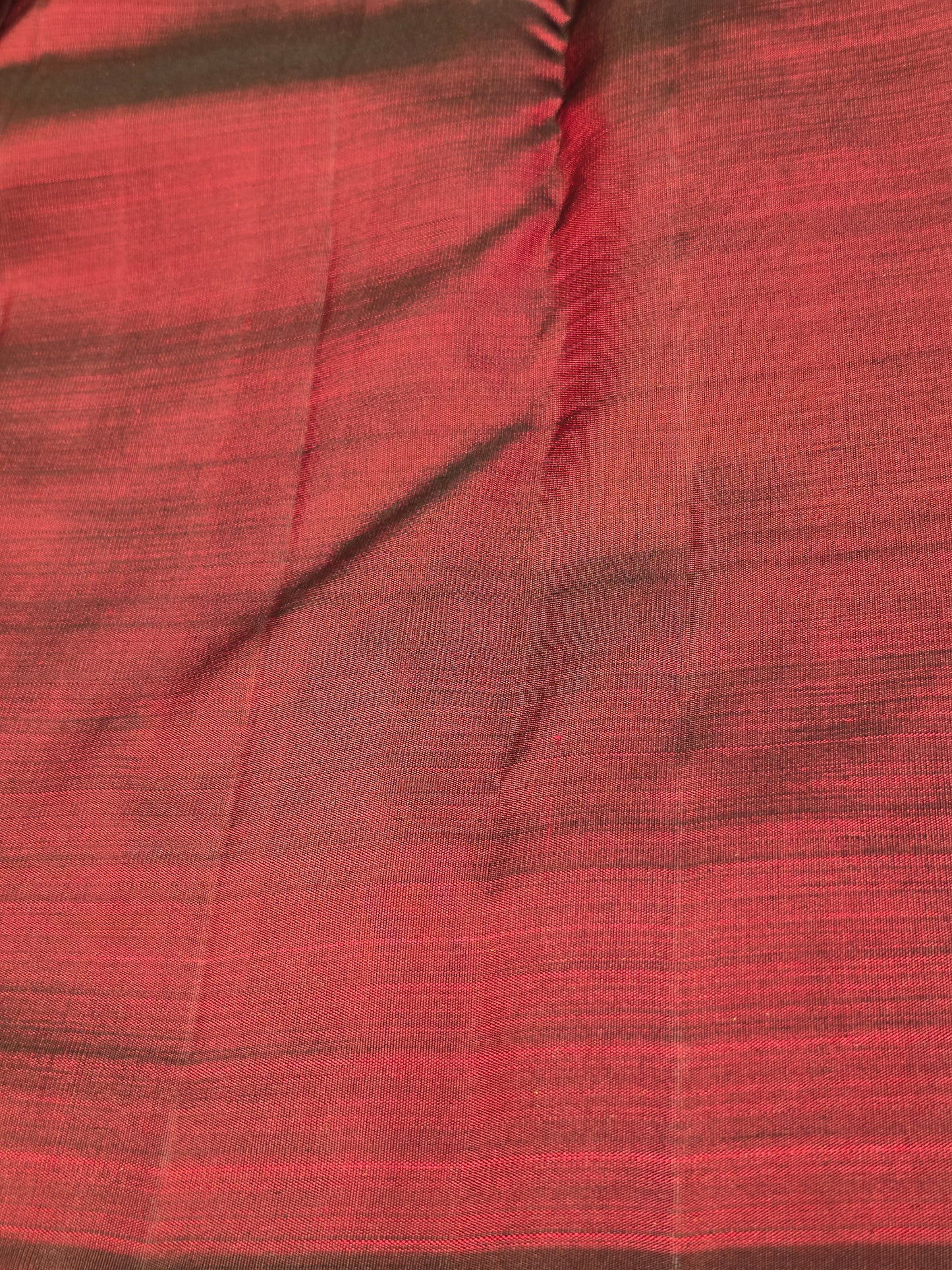 Pure handloom kanjivaram silk with temple design and diamond fancy motifs , border Less & rich pallu