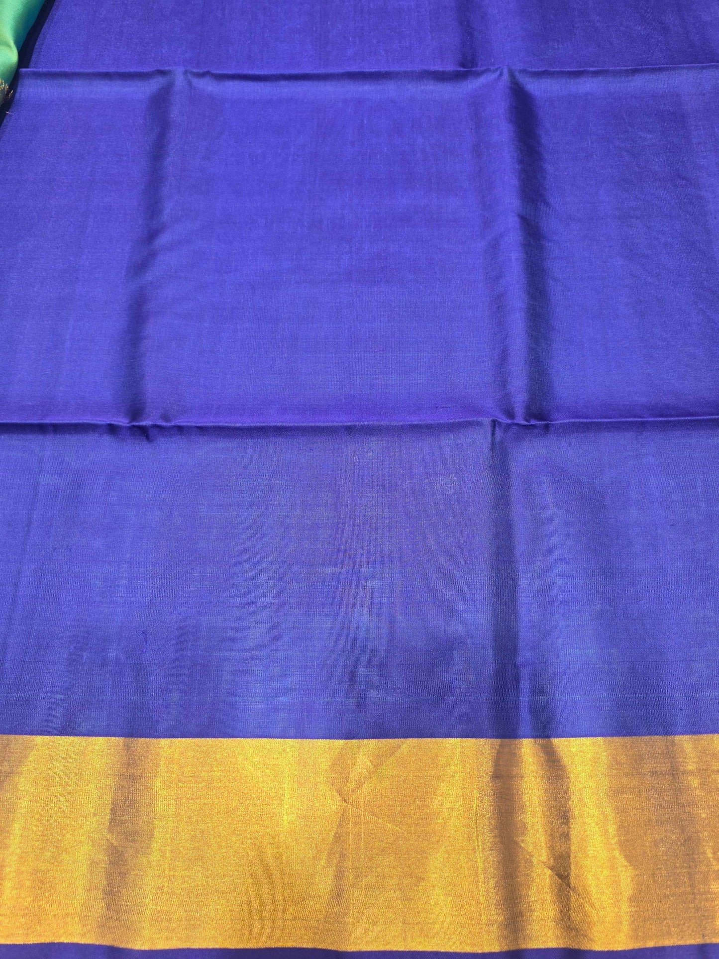 Handloom pure soft silk with rich pallu and gatti border