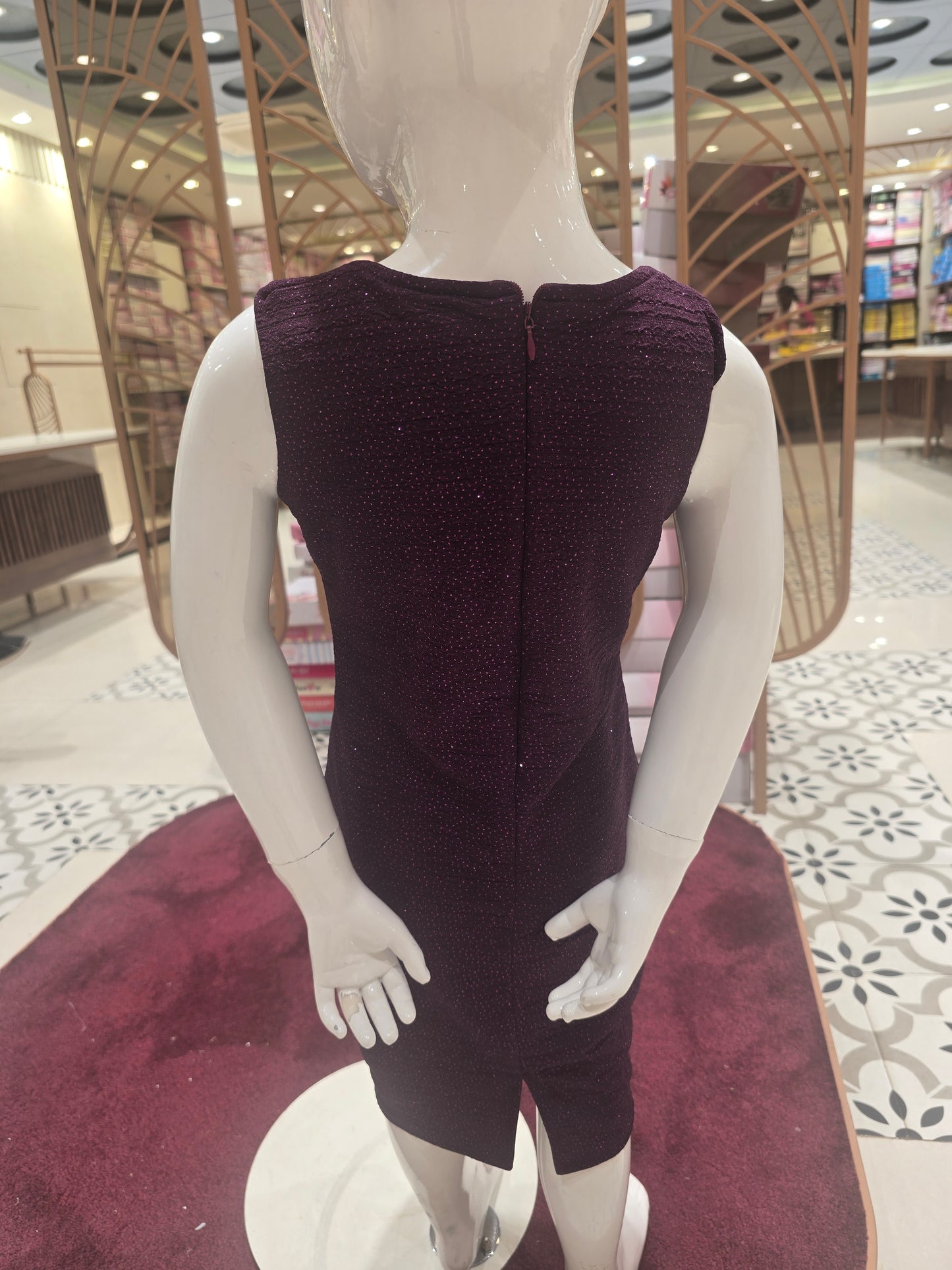 Wine Shimmer Sleeveless Western Party Wear Dress with Belt – Body Fitting