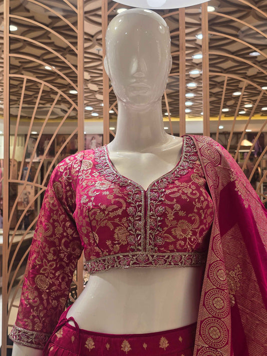 Women Rani Pink Pure Banarasi Lehenga Set