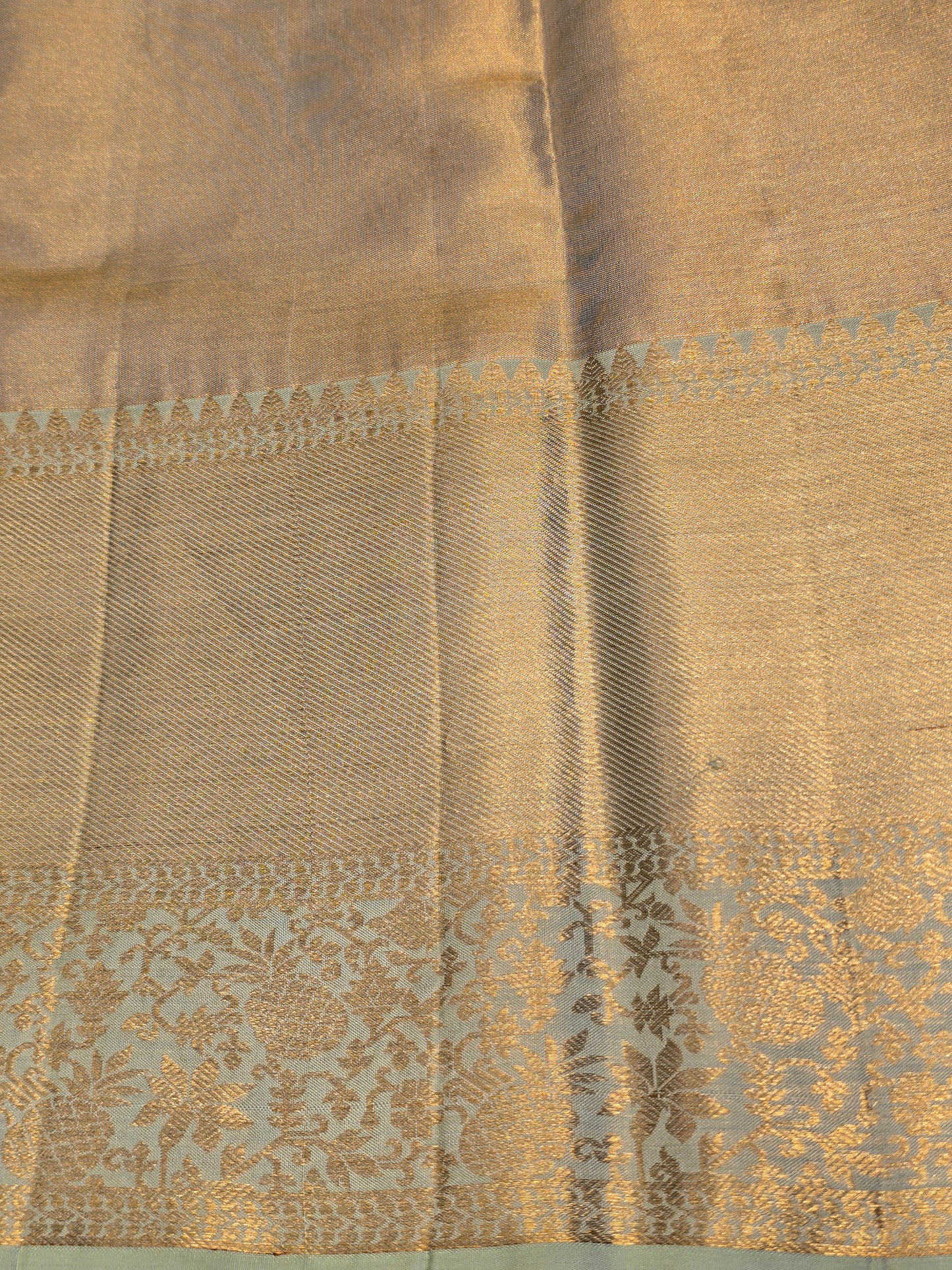 Exclusive Handloom Pure Tissue Silk Saree with Fancy Design, Long Border & Rich Zari Pallu – Premium Wedding Wear