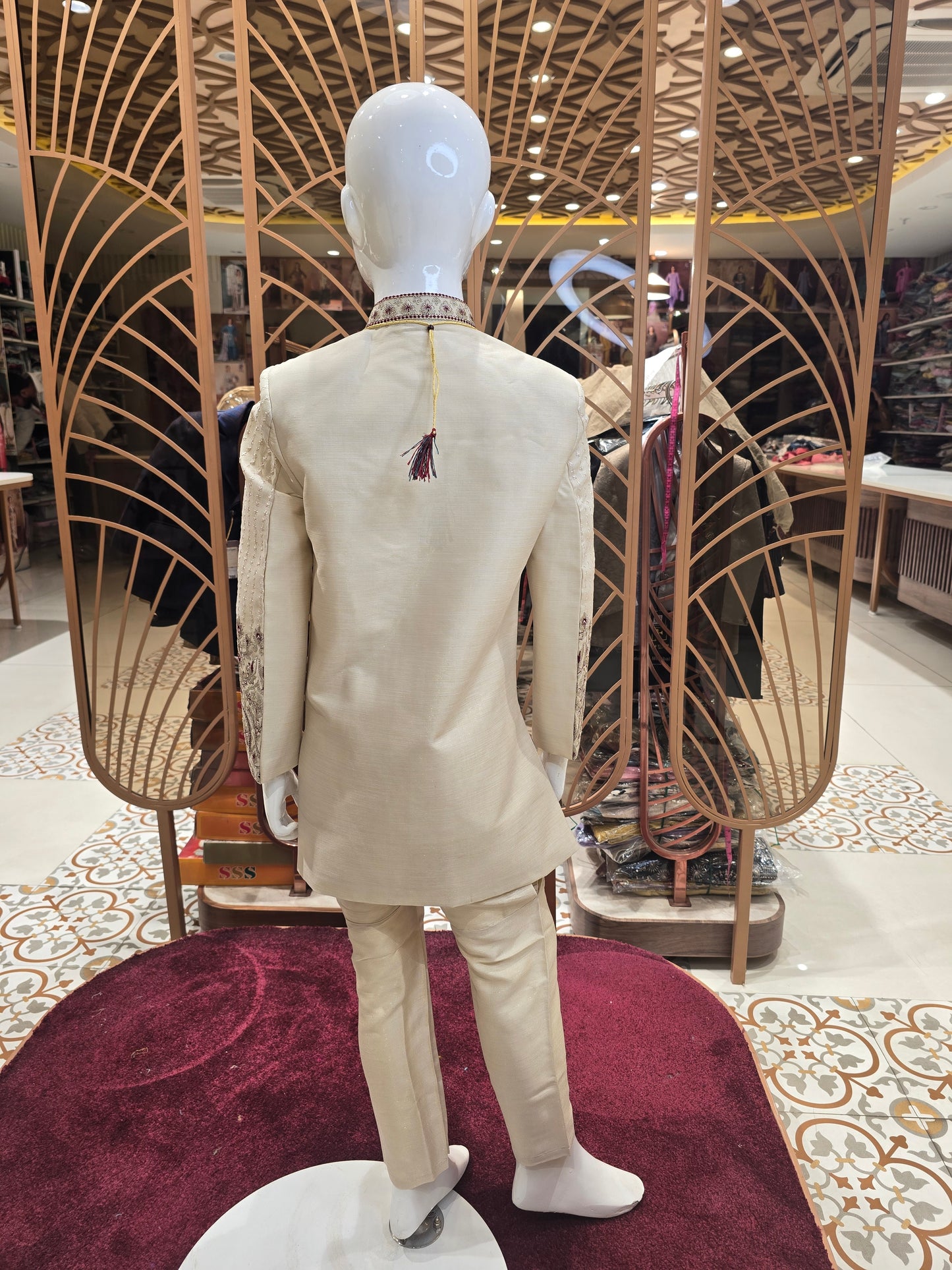 Cream Color Jakhad Fabric Indo-Western Set with Multi-Colored Embroidery & Dual-Tone Maala – Traditional Festive Wear