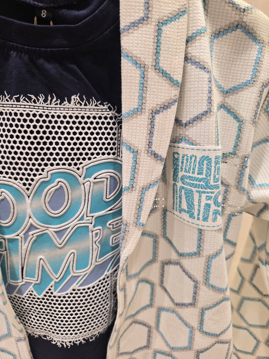 Half white base with Heptagon printes Strug & pure cotton printed t-shirt