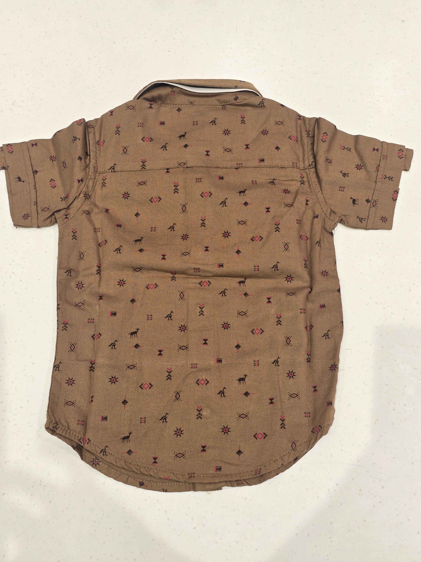 Cotton material burgundy shade shirt for boys with colar neck