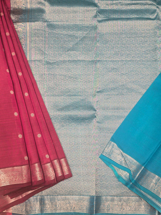 Pure Kanjivaram handloom silk saree with tiny flower motifs and rich pallu