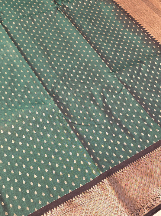 Women Silver Gold Motif Semi Kanjivaram Silk Saree