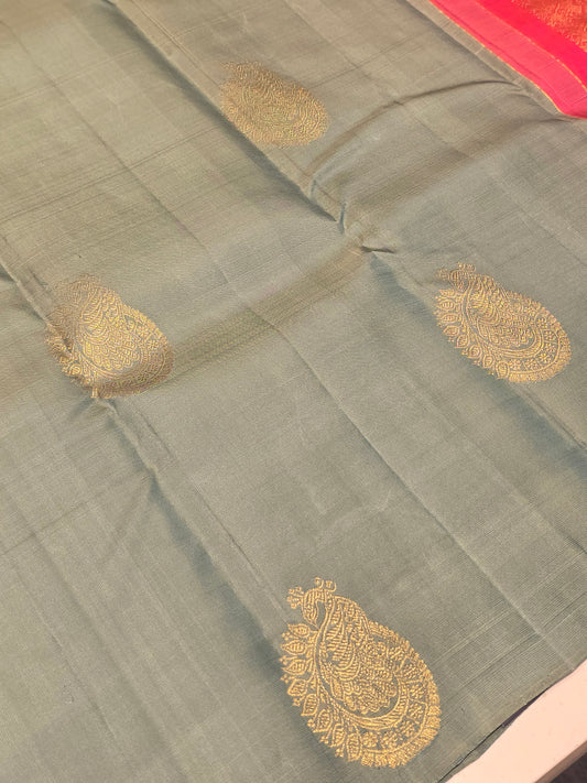 Women Mango Peacock Motif Pure Kanjivaram Silk Saree