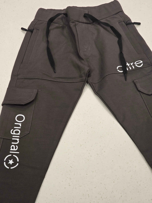 Jersey material gray color casual wear pant for boys