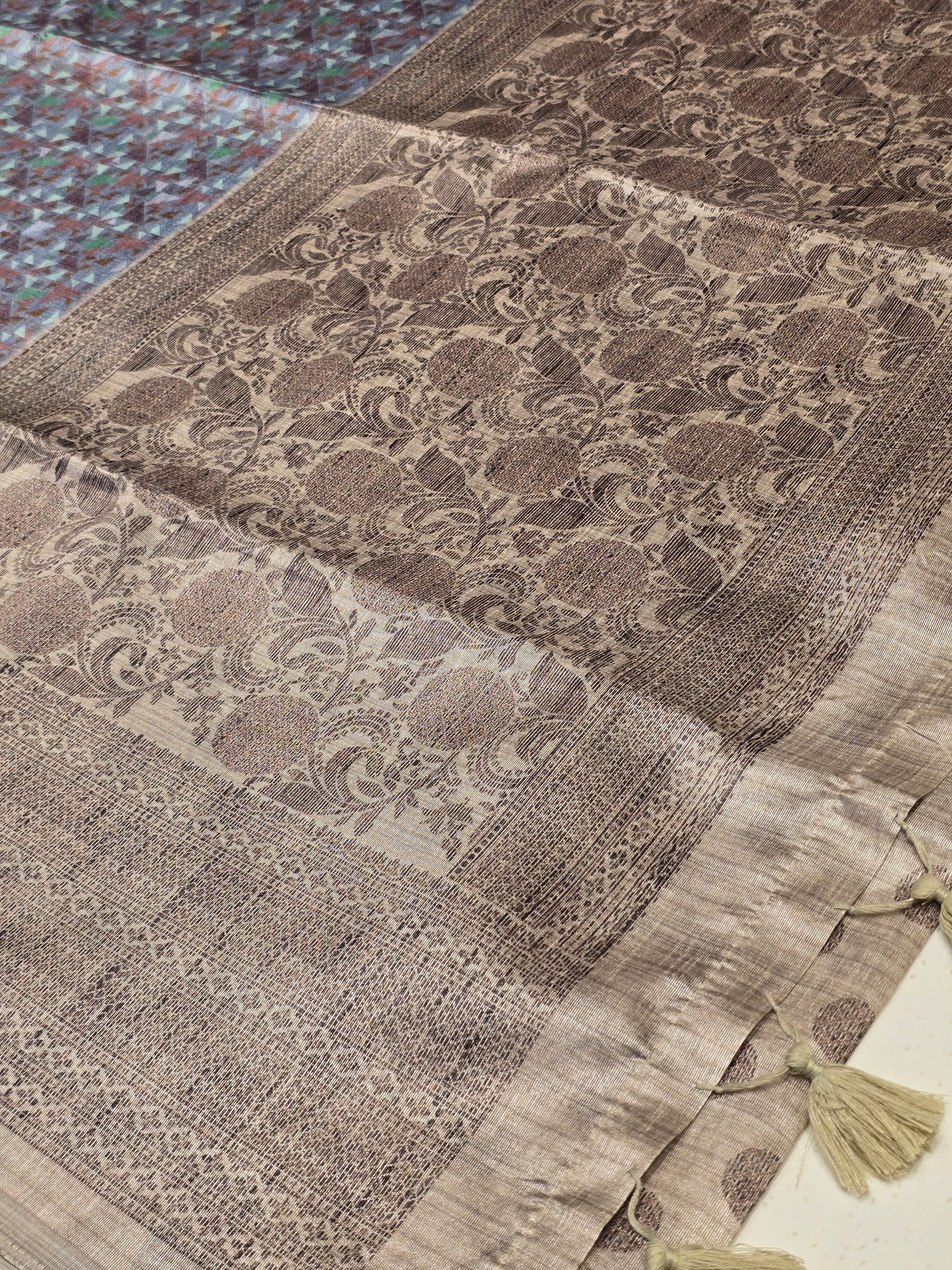 Raw silk with thread work border and pallu Daily wear