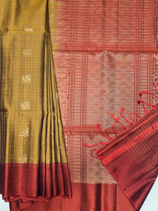 Pure softsilk saree , checked pattren with traditional peacock design motifs