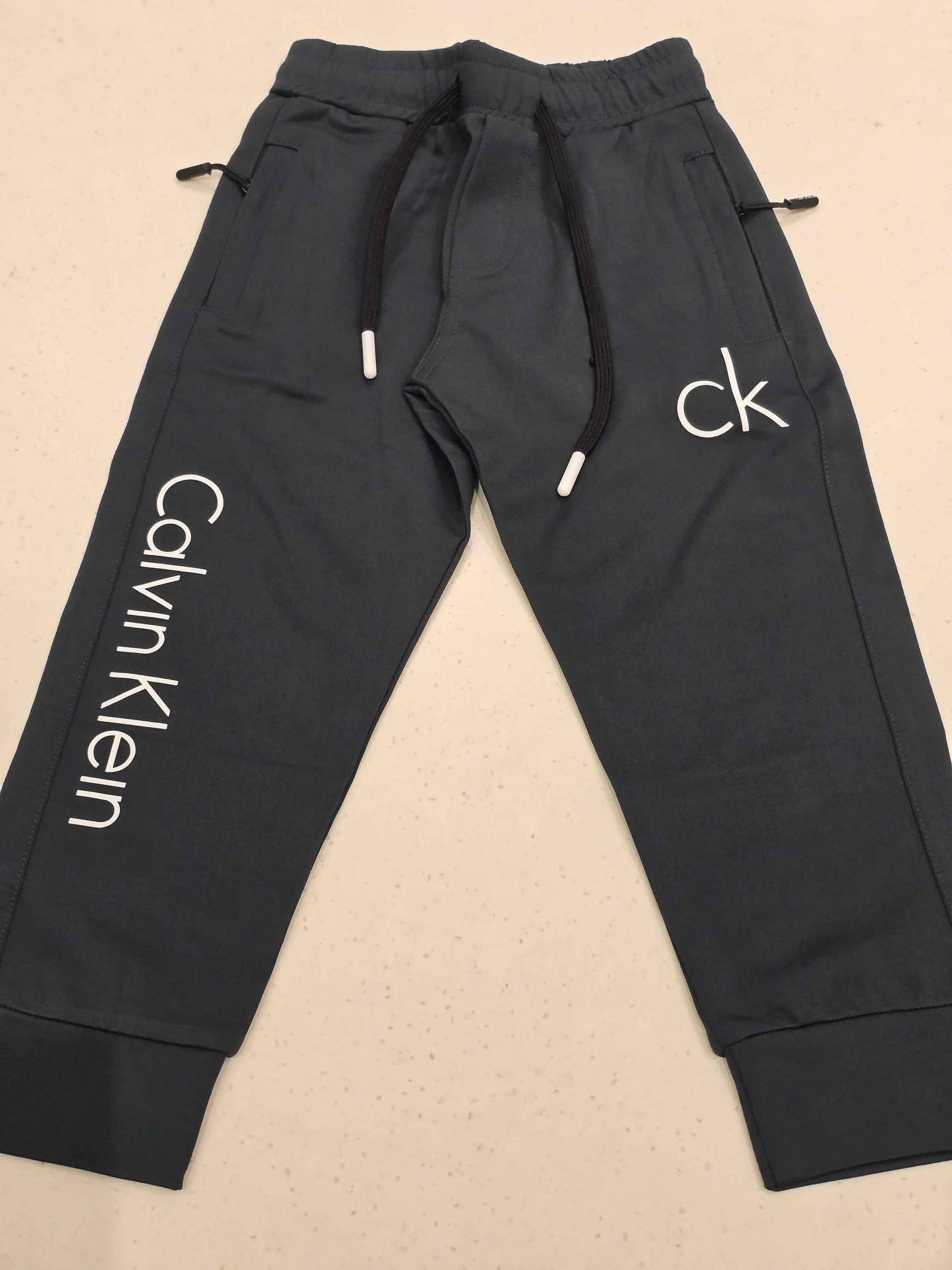 Jersey material bottle green color casual wear Pant