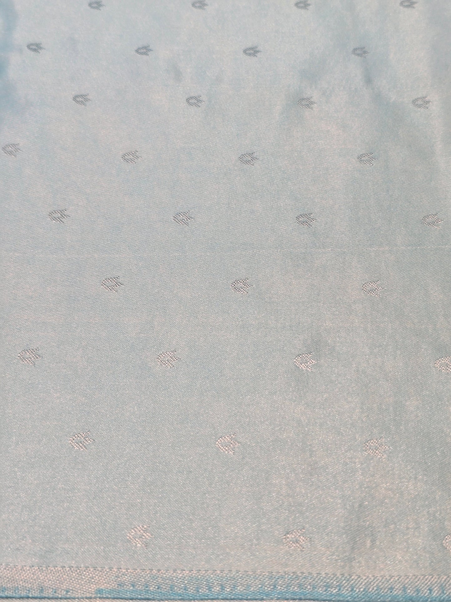 Banarasi Saree with Thread Embroidery, Rich Pallu & Fancy Border | Festive & Party Wear