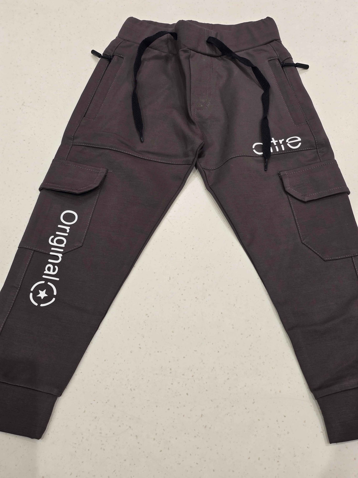 Jersey material gray color casual wear pant for boys