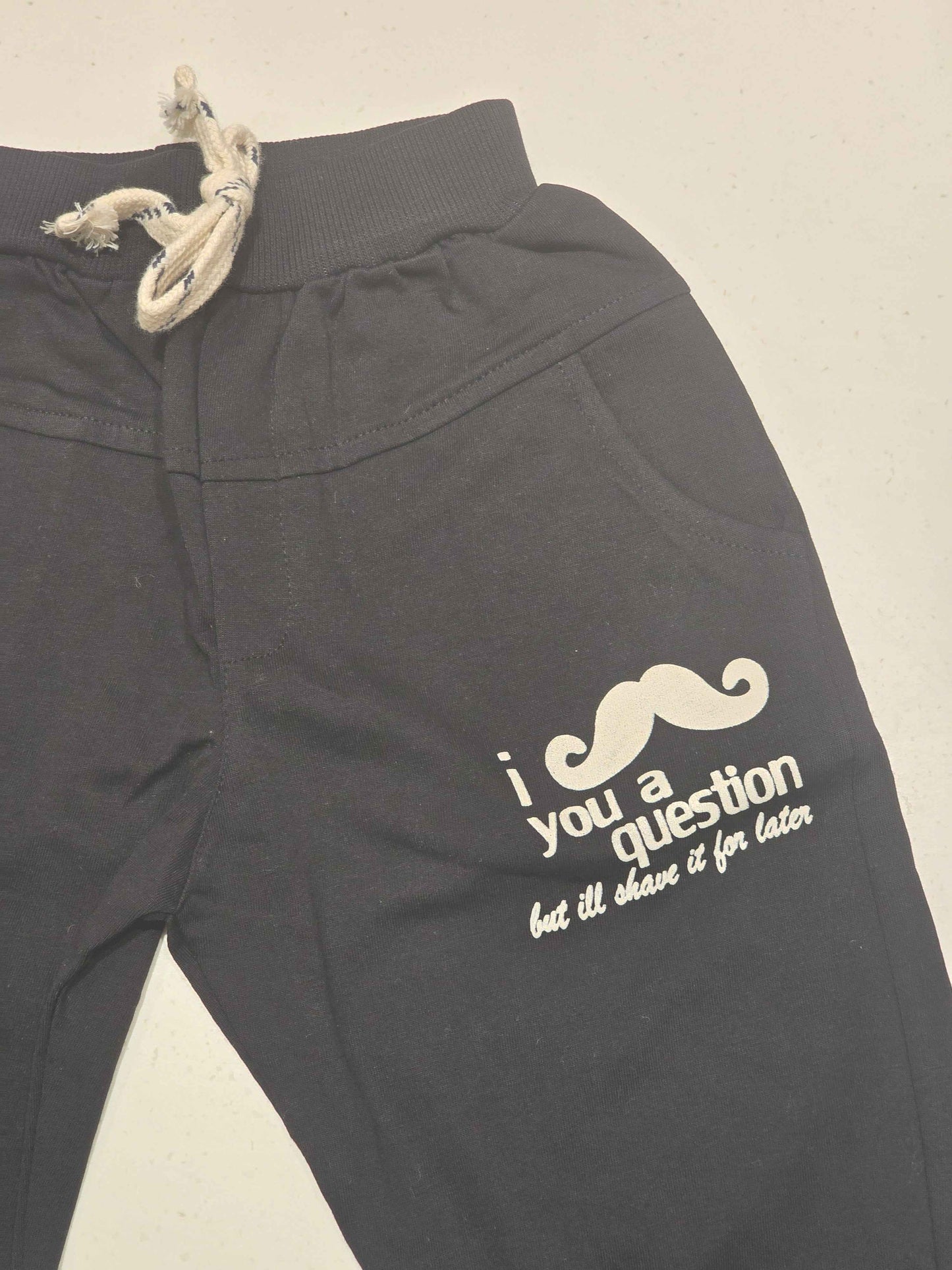 Cotton material balck color ¾ shorts with rubber print