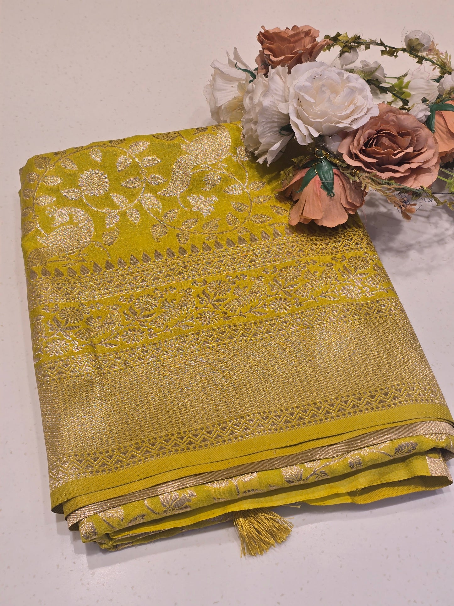 Semi Banarasi Floral Saree with Rich Design & Heavy Pallu – Festive Wear Collection