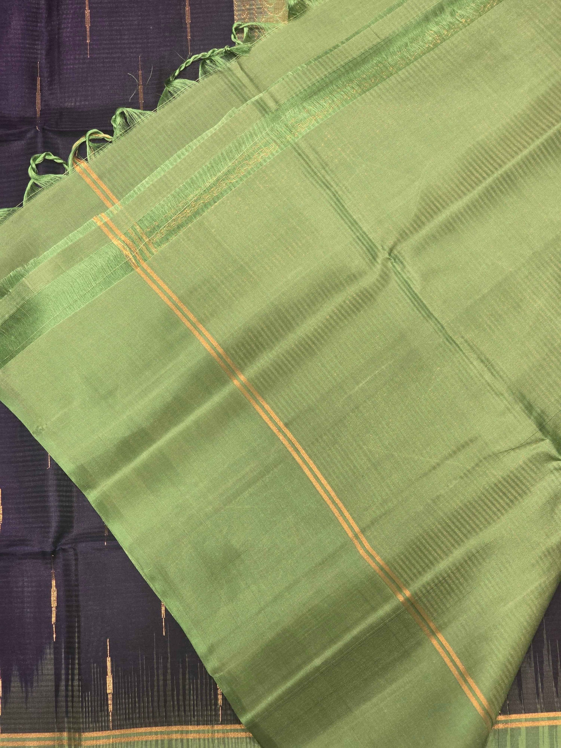 Pure softsilk saree with rain drops motifs over the body