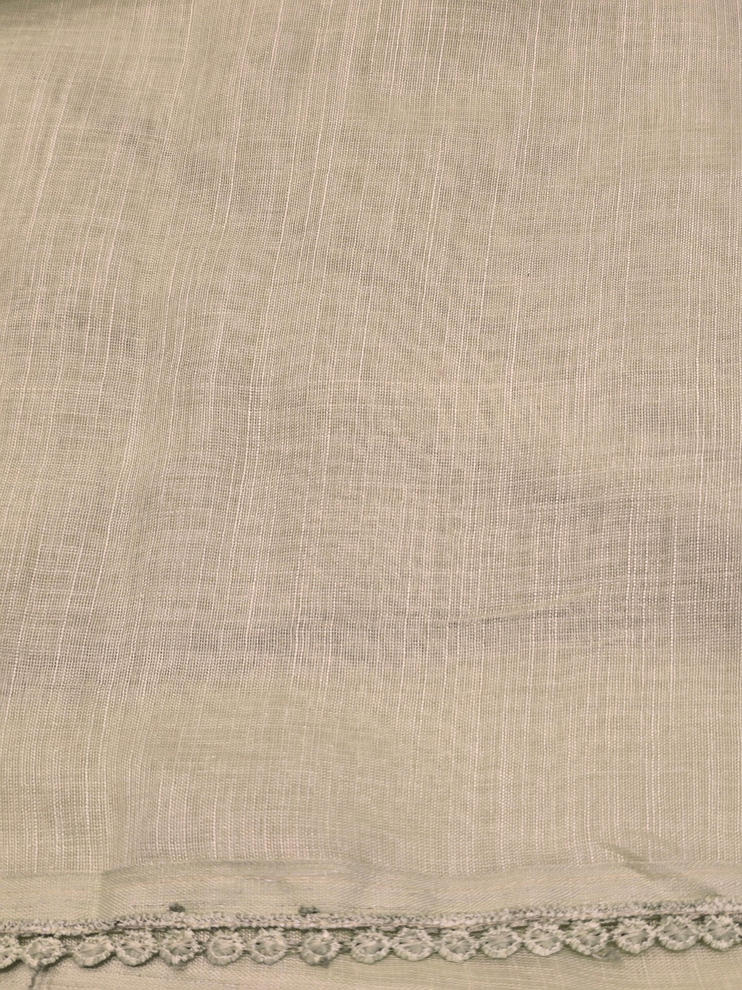 Linen with embroidery border and leaf motif Normal wear