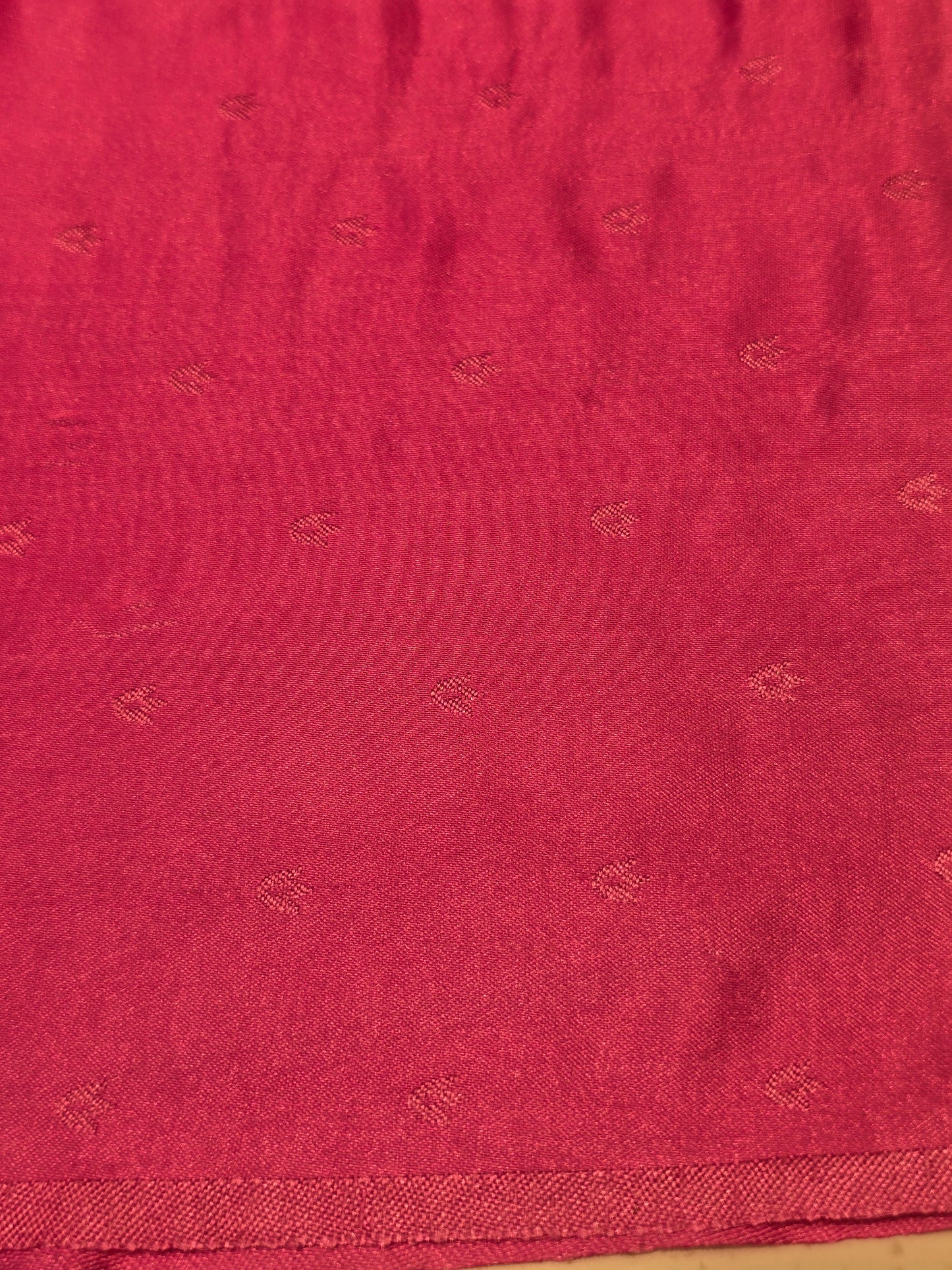 Banarasi Saree with Thread Embroidery, Rich Pallu & Fancy Border | Festive & Party Wear