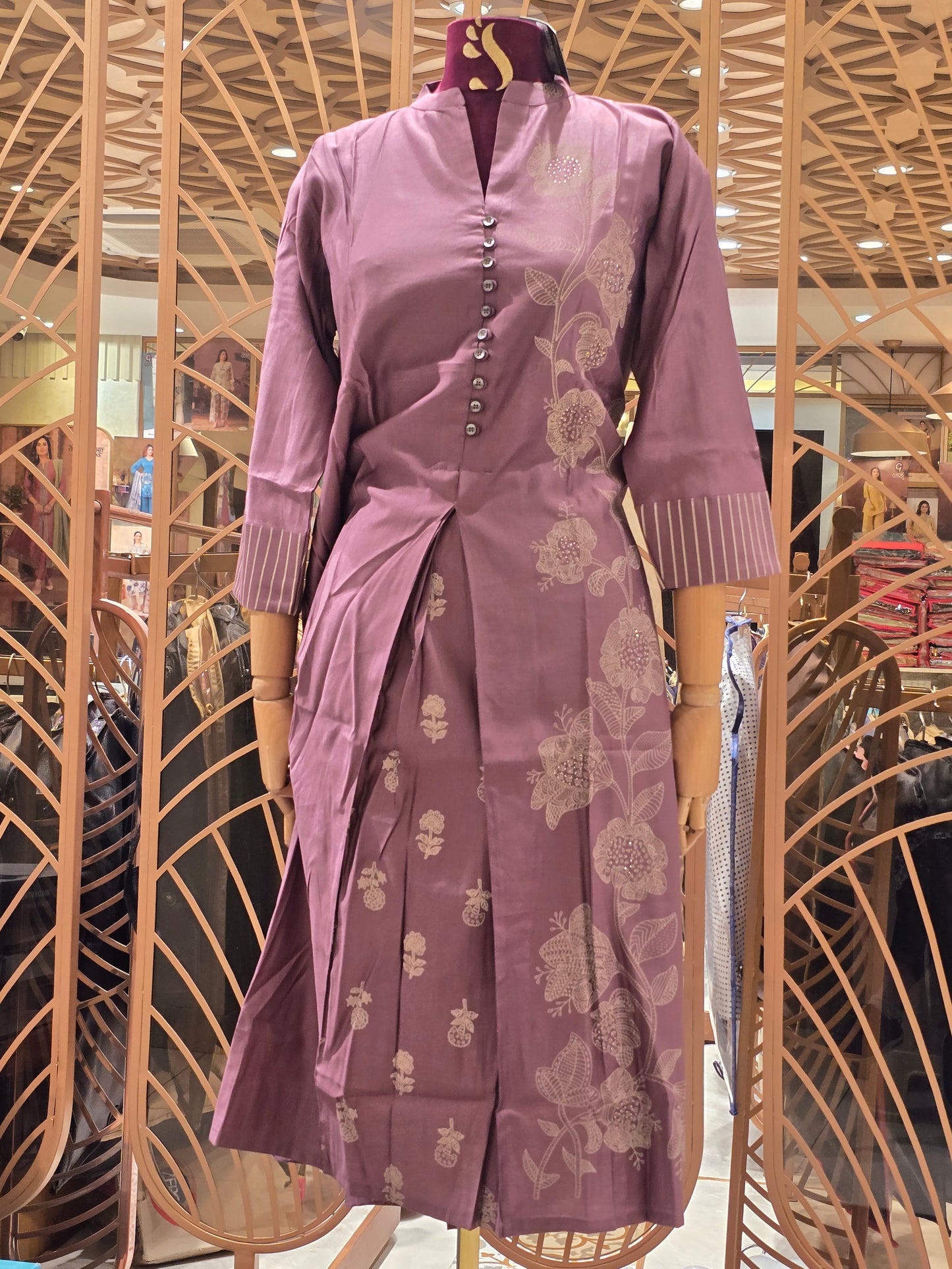 Imported Material fancy wear kurta for women with designer neck