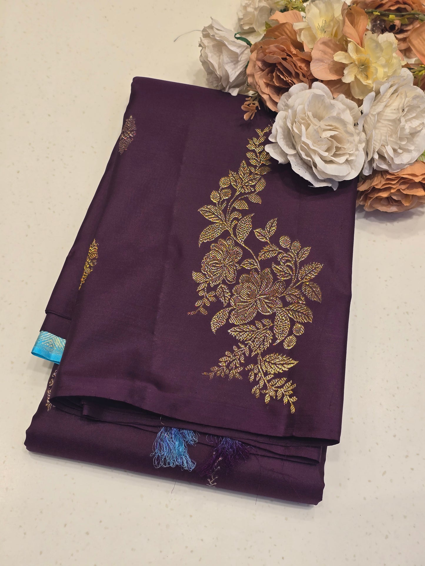Pure Handloom Borderless Kanchipuram Silk Saree with Floral Weaving and Vertical Motifs | Festive & Wedding Wear
