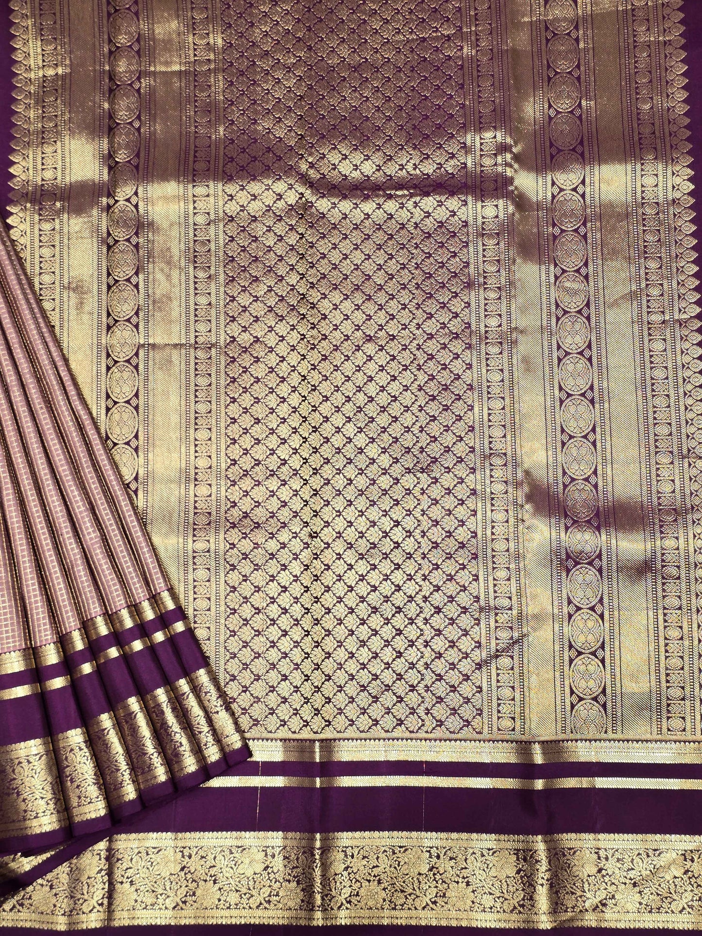 Handloom pure Kanjivaram silk saree with checked pattren and designer border