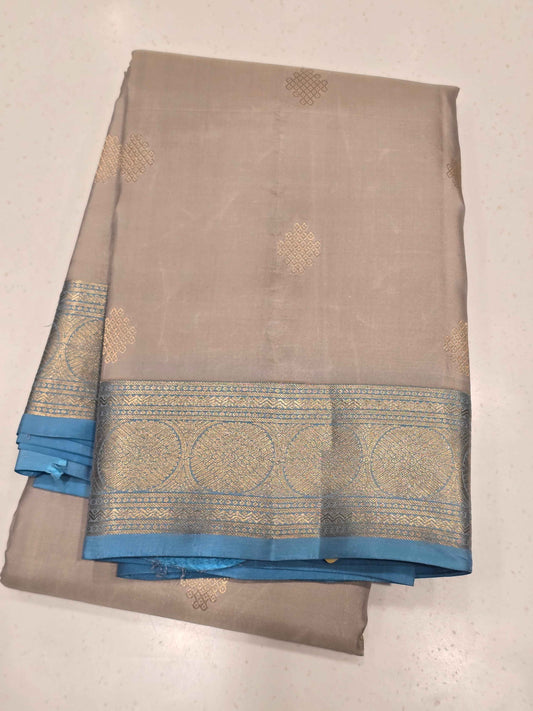 Handloom pure Kanjivaram silk with kolam design butta