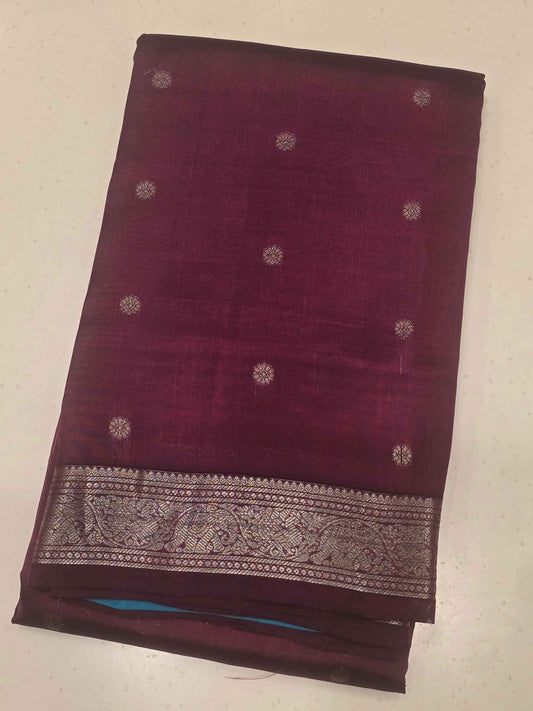 Pure Kanjivaram handloom silk saree with tiny flower motifs and rich pallu