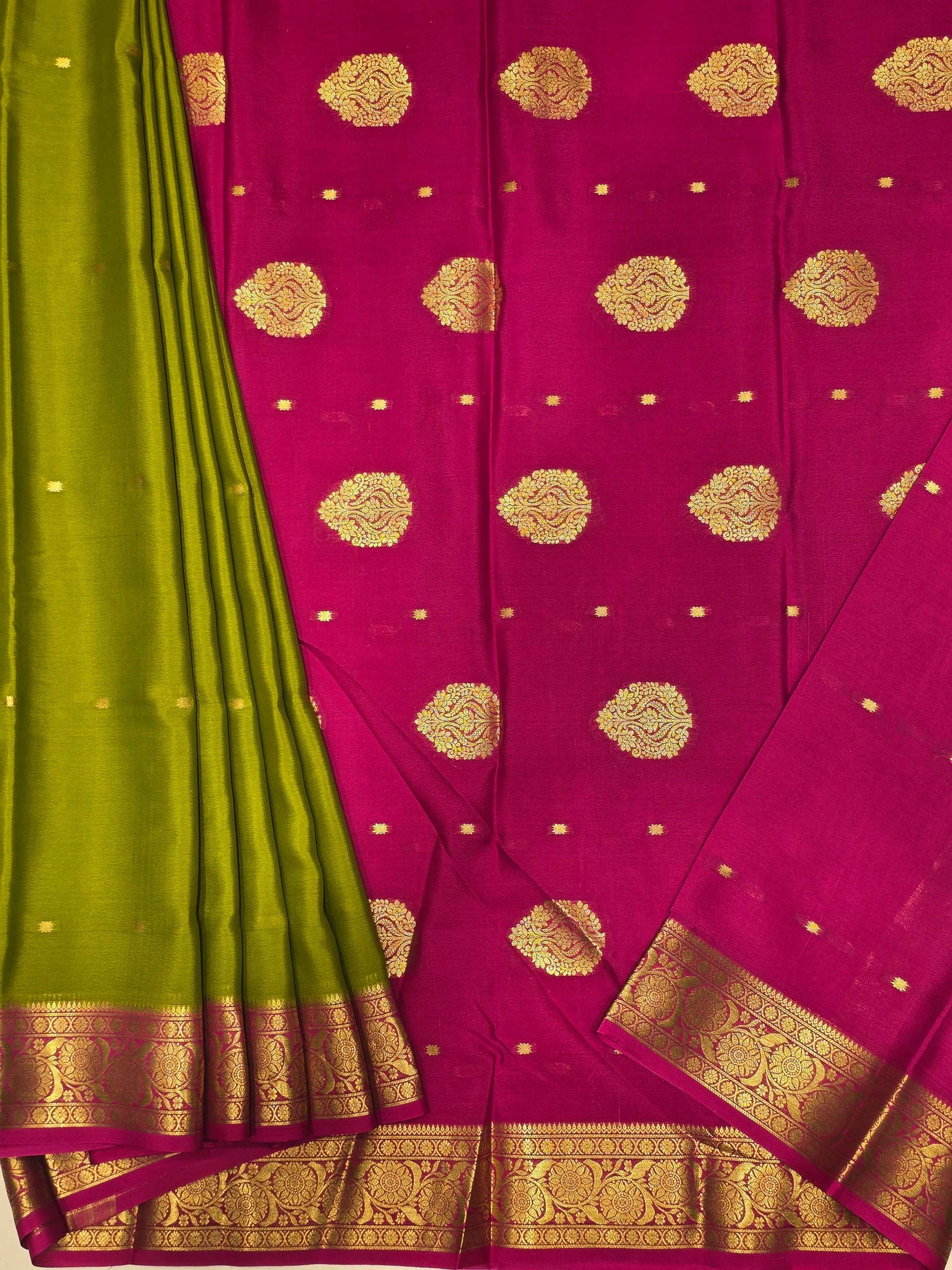 Women Pure Mysore Crepe Silk Saree with Butta Pallu