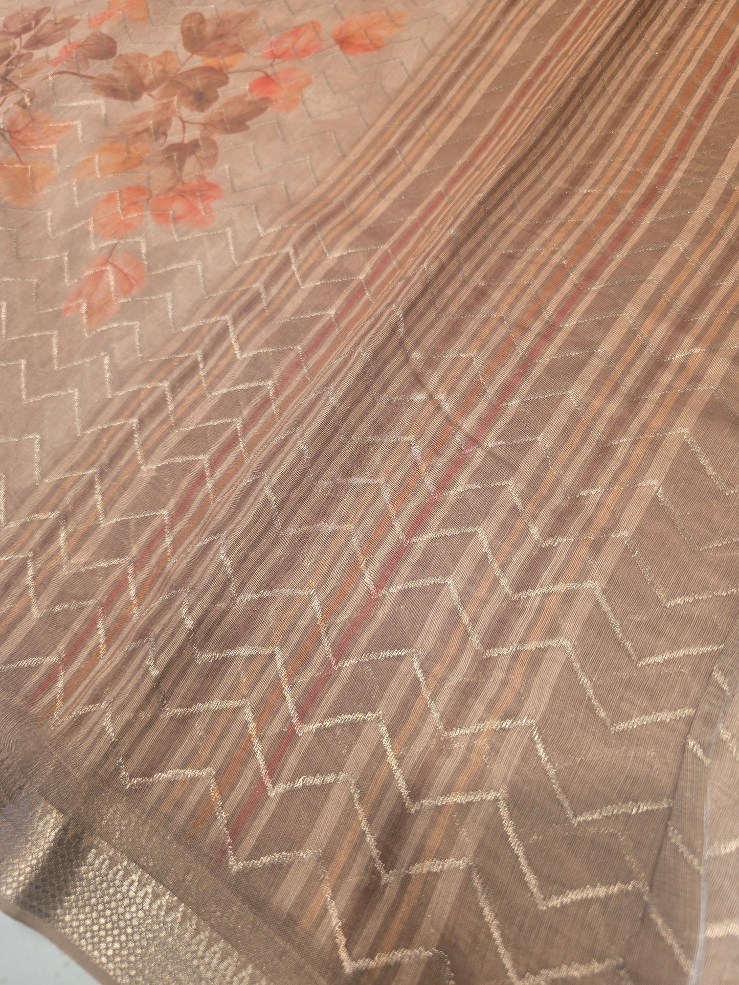 Cotton Lining Floral Printed Saree with Zigzag Horizontal Design | Soft Daily Wear Cotton Saree