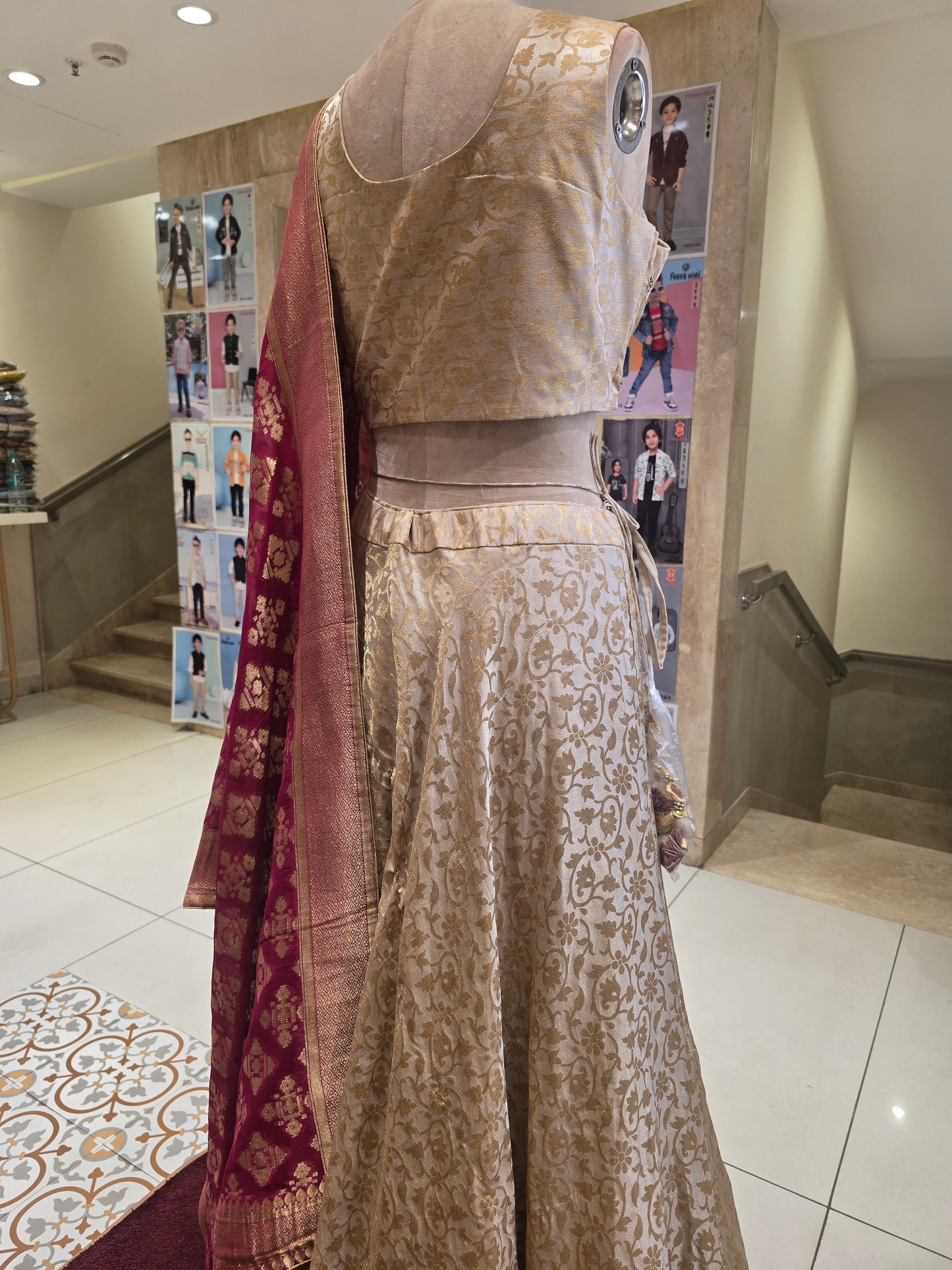 Bridal Lehenga – Jakhad Silk with Banarasi Dupatta, Floral Skirt Design & Ari Work Blouse (Half White)