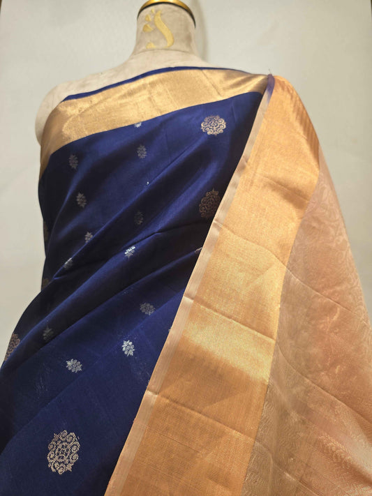 Pure handloom softsilk saree blue with gold colour with rich pallu and gatti border