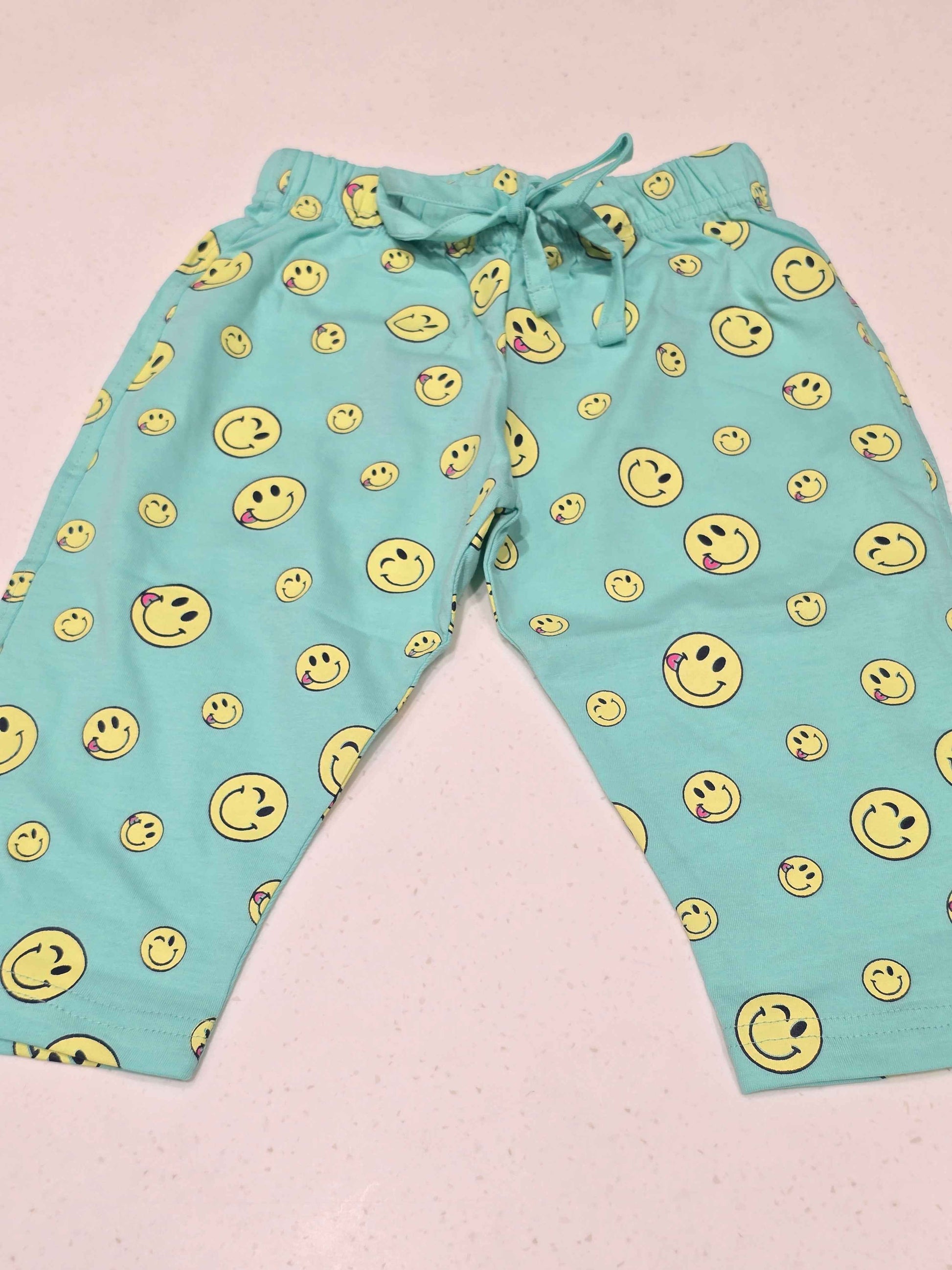 Cotton material capri for Girls with smily prints
