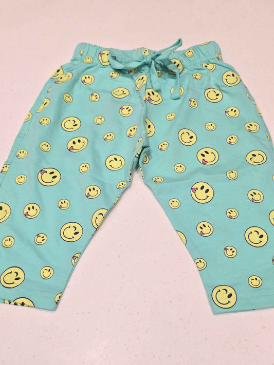 Cotton material capri for Girls with smily prints