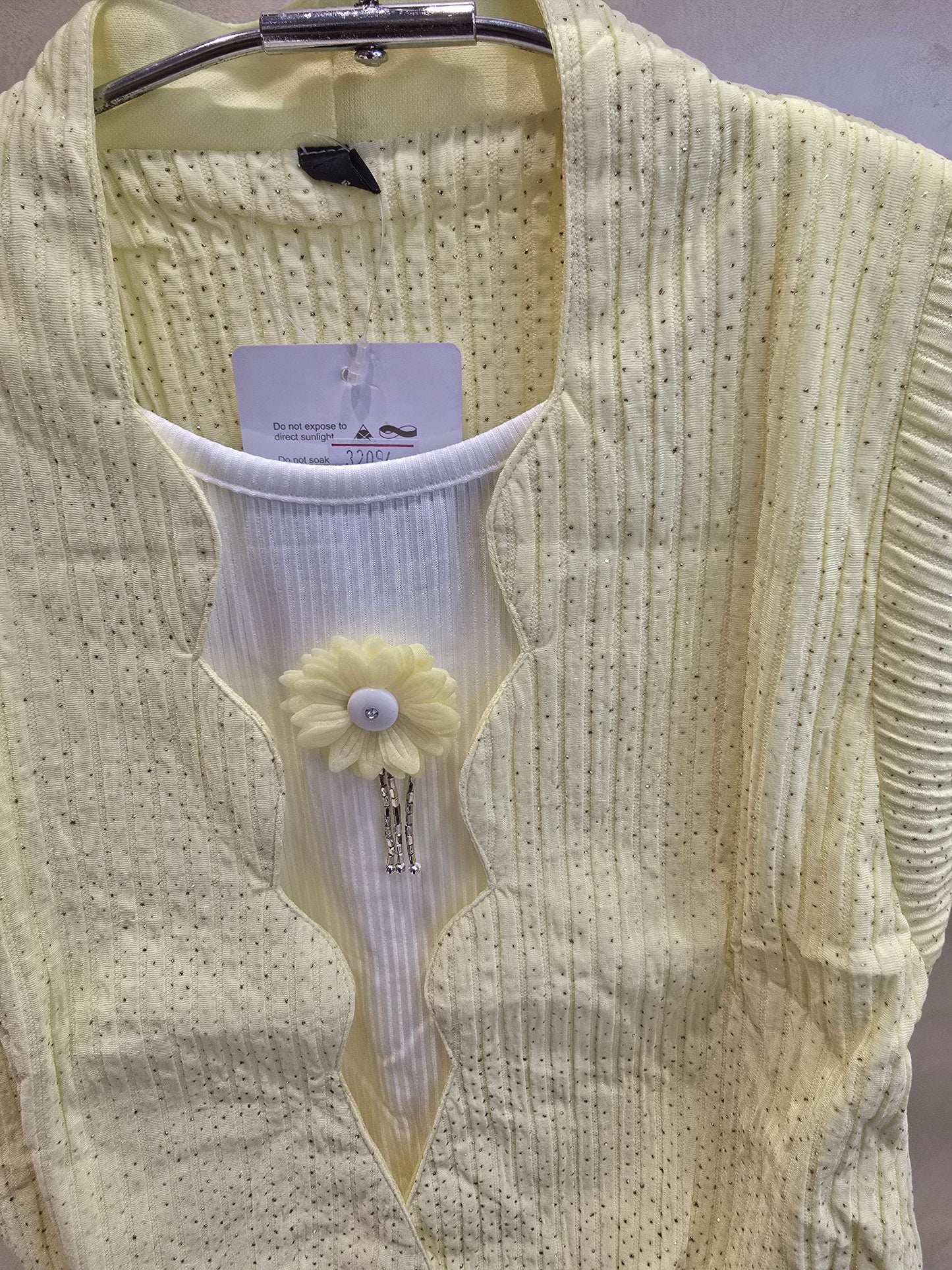 💛 Lemon Yellow Lycra Western Top with Elegant Flower & Attachable Inner T-Shirt