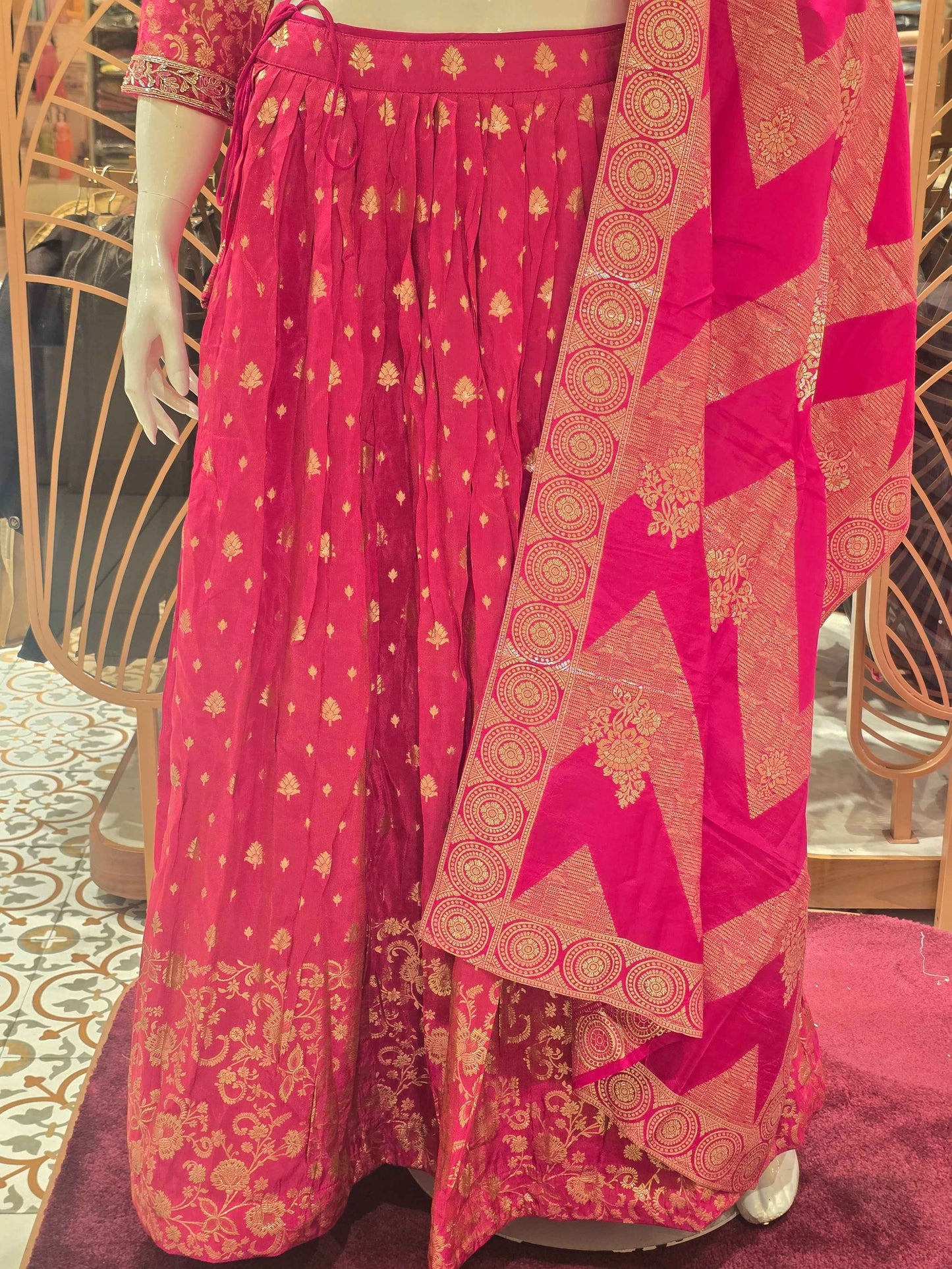 Women Rani Pink Pure Banarasi Lehenga Set