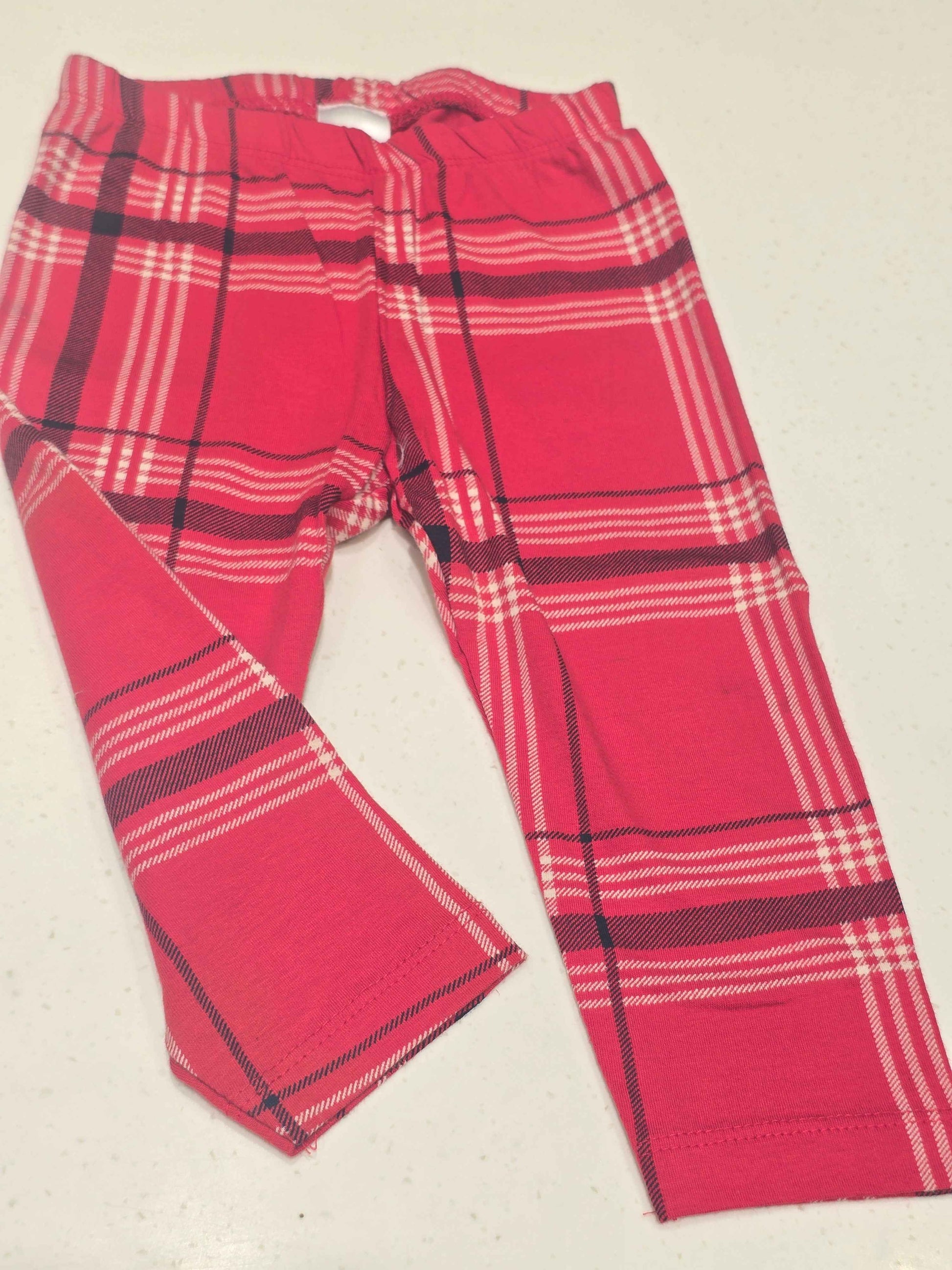 Cotton material blue color checked pattren pant for girl