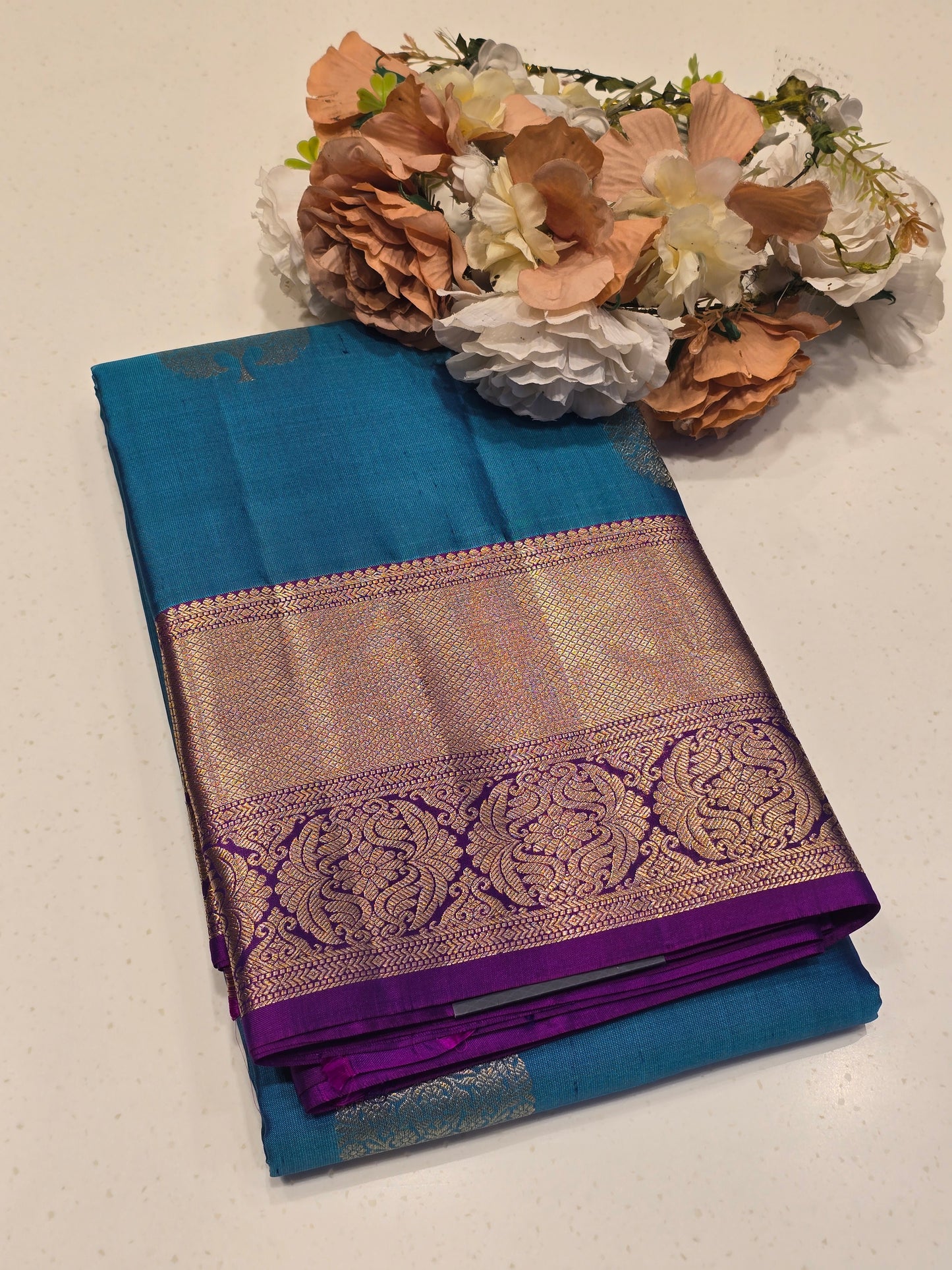 Pure Handloom Kanjivaram Silk Saree with Leaf Structured Tree Design Body, Gatti Traditional Border and Rich Pallu for Wedding and Festive Occasions
