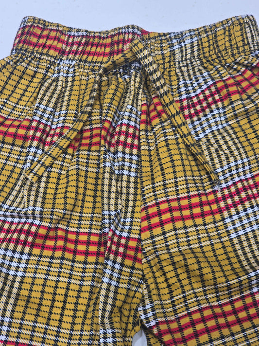 Cotton material multi colour checked pattren shorts with round Elasticable