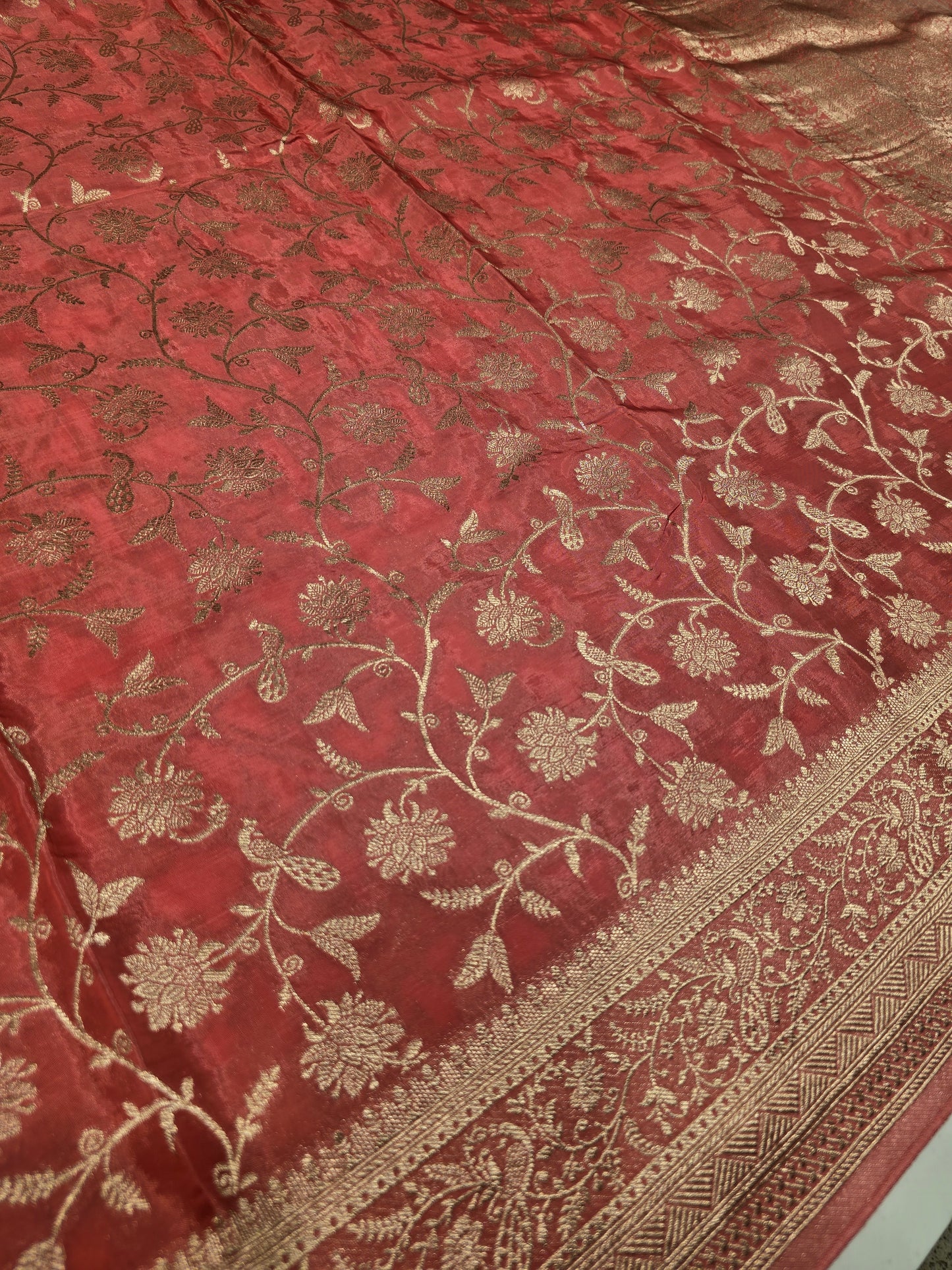 Viscose Banarasi Silk Saree with Zari Weaving & Rich Border | Elegant Festive & Party Wear Saree for Women