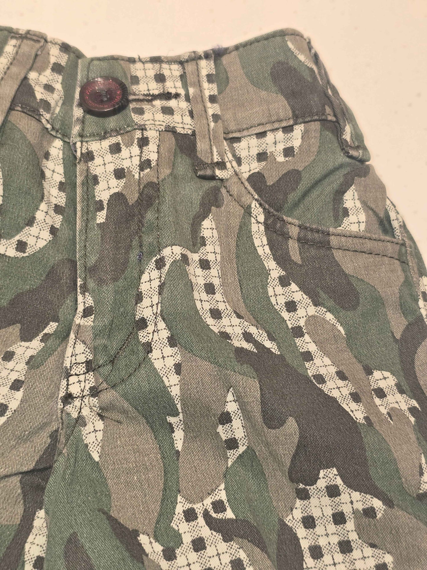 Denim jeans material shorts with round elasticable