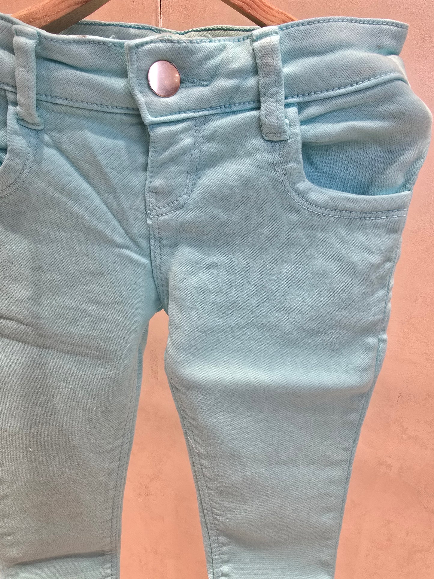 Sky Blue Colored Denim Cotton Western Jeans with Thread-Cut Hem Bottom