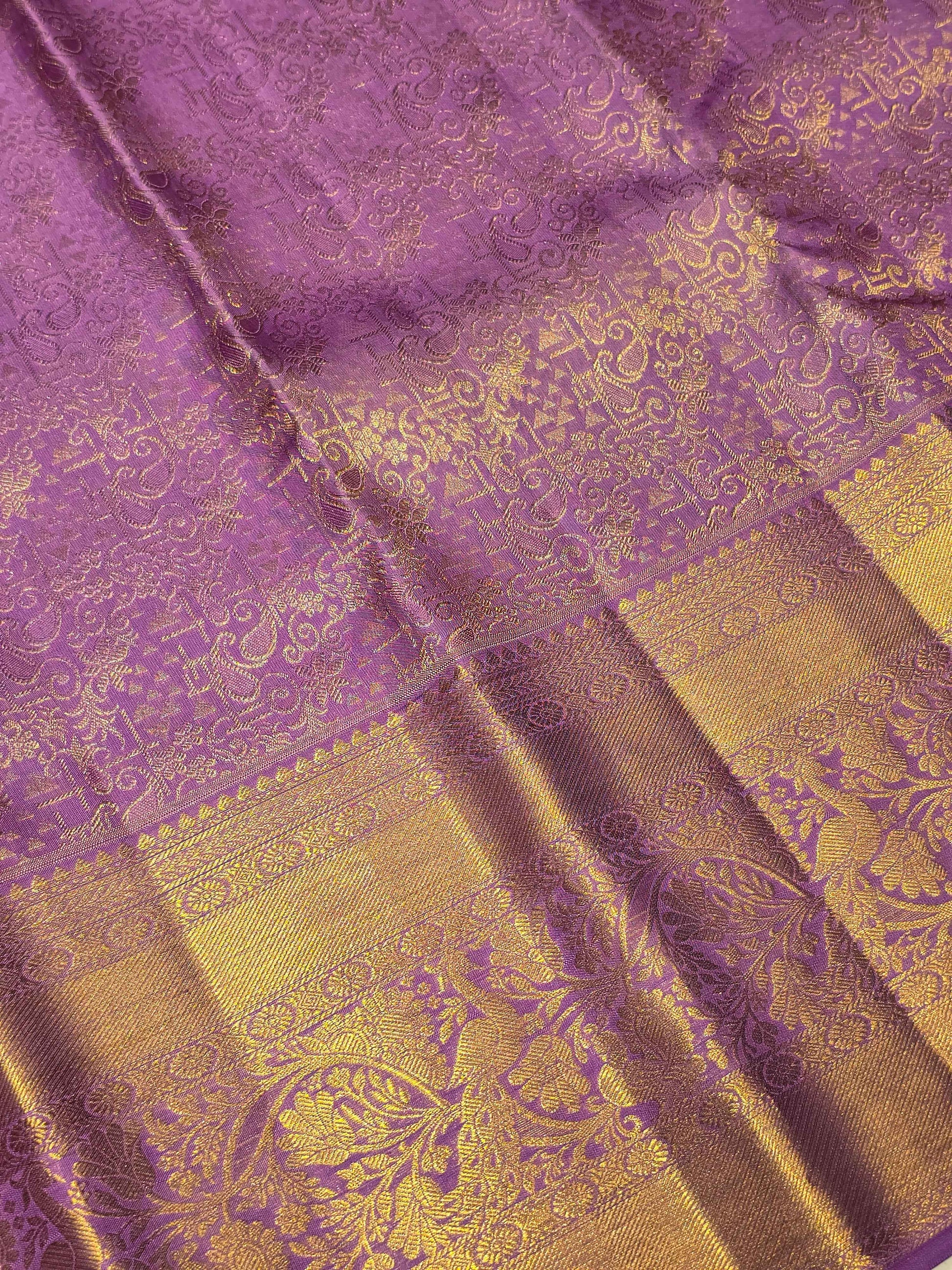 Pure handloom kanjivaram brocade silk with fancy designer saree over the body and samudrika border