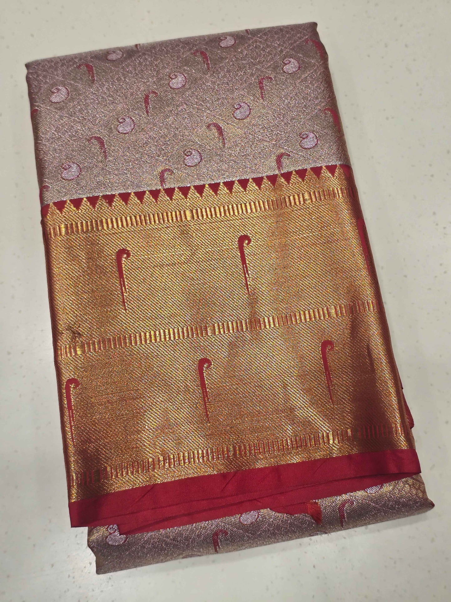 Semi kanjivaram tissue with gatti border