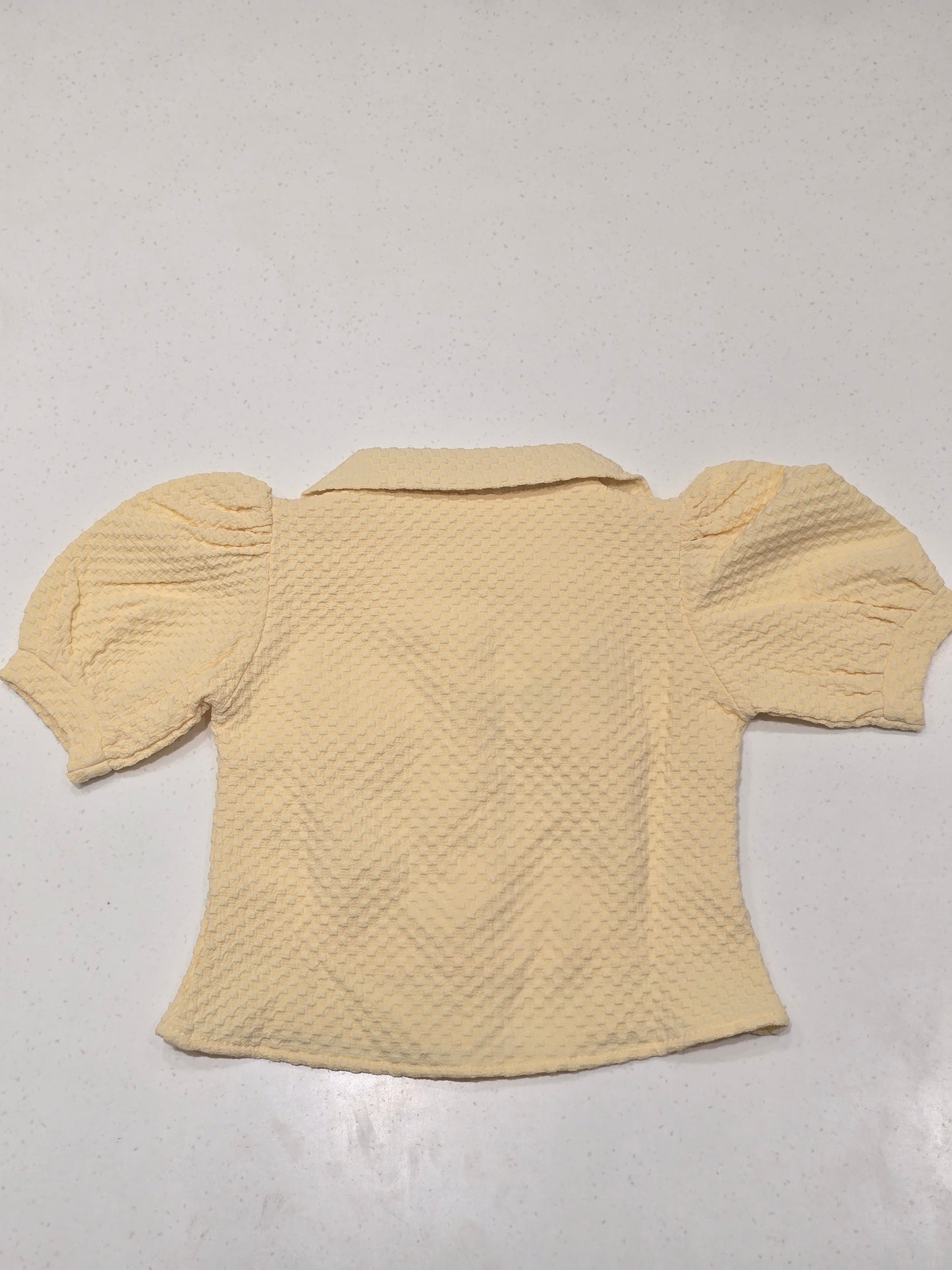 Girls Stretchable Brooch Buff Sleeve T Shirt