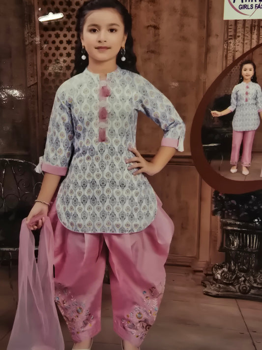 Girls Baby Pink Printed Crepe Patiala Set