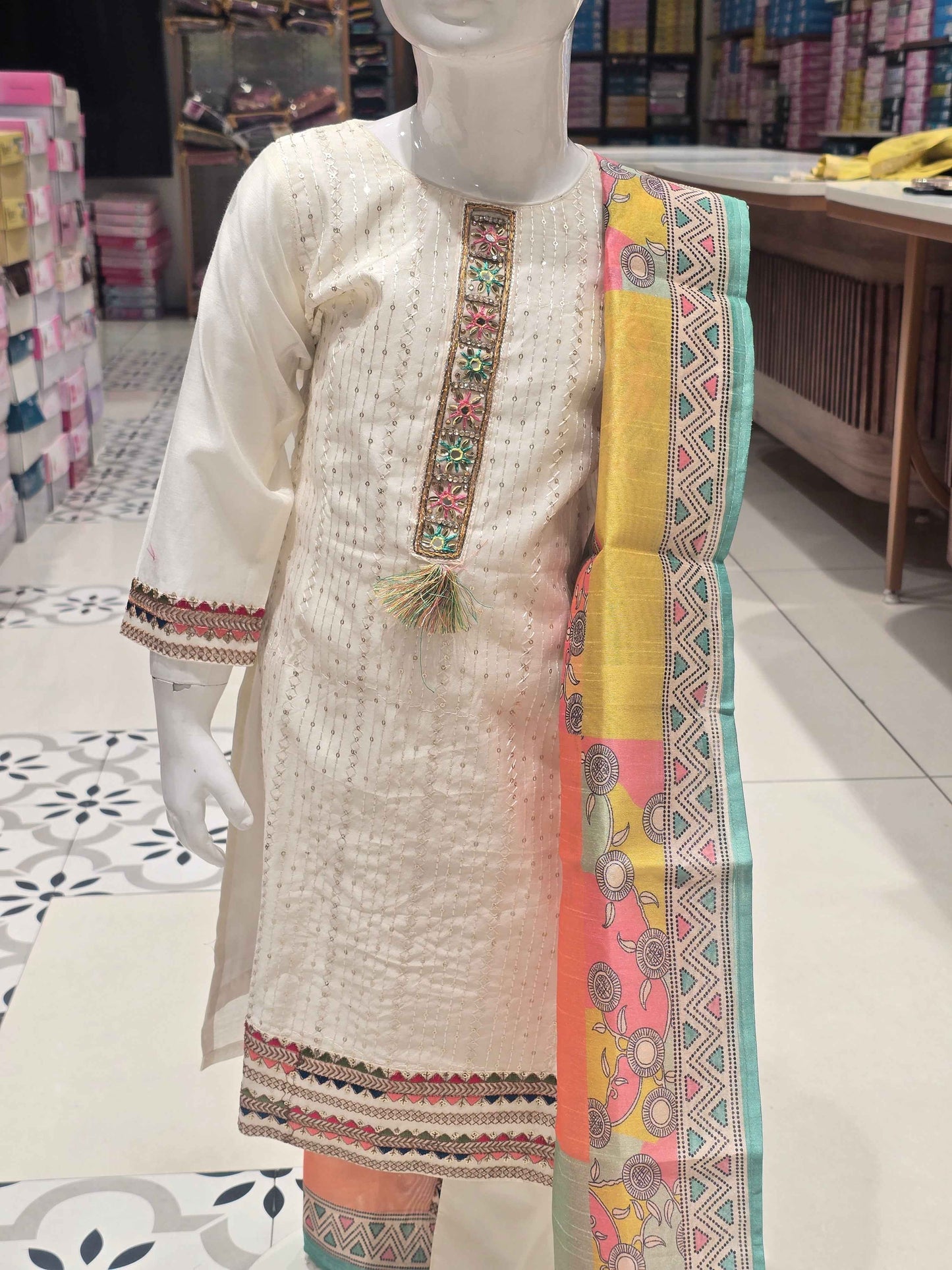 Girls' Off-White Chanderi Silk Straight Kurta Set,