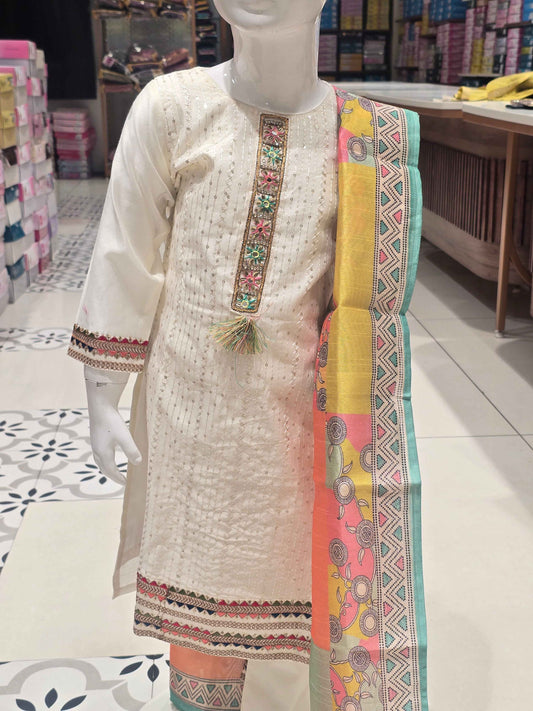 Girls' Off-White Chanderi Silk Straight Kurta Set,